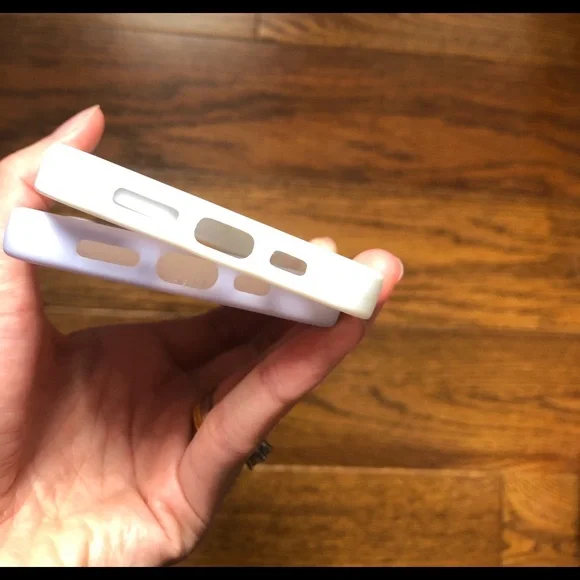 Free with any Purchase- iPhone 12 Pro- 2 Cases - Picture 9 of 12